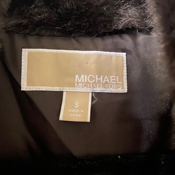 Michael Kors faux rabbit fur vest size small - Picture 3 of 4